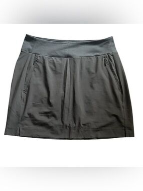 ATHLETA "SOHO SKORT" Size 8 Charcoal Gray